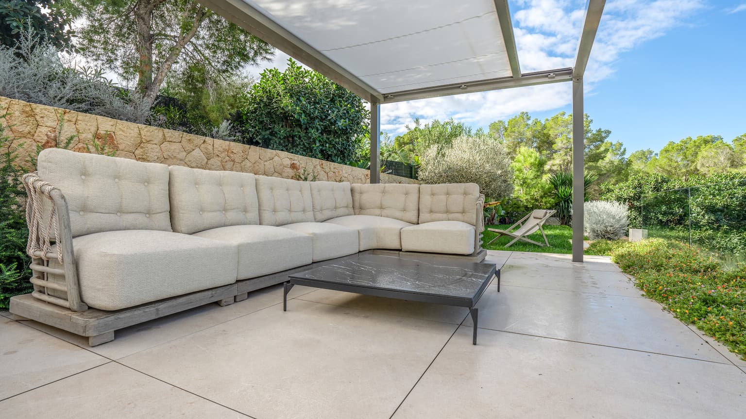 Sophisticated Luxury Villa with Mountain View in Cala Vinyes - Gallery image 39