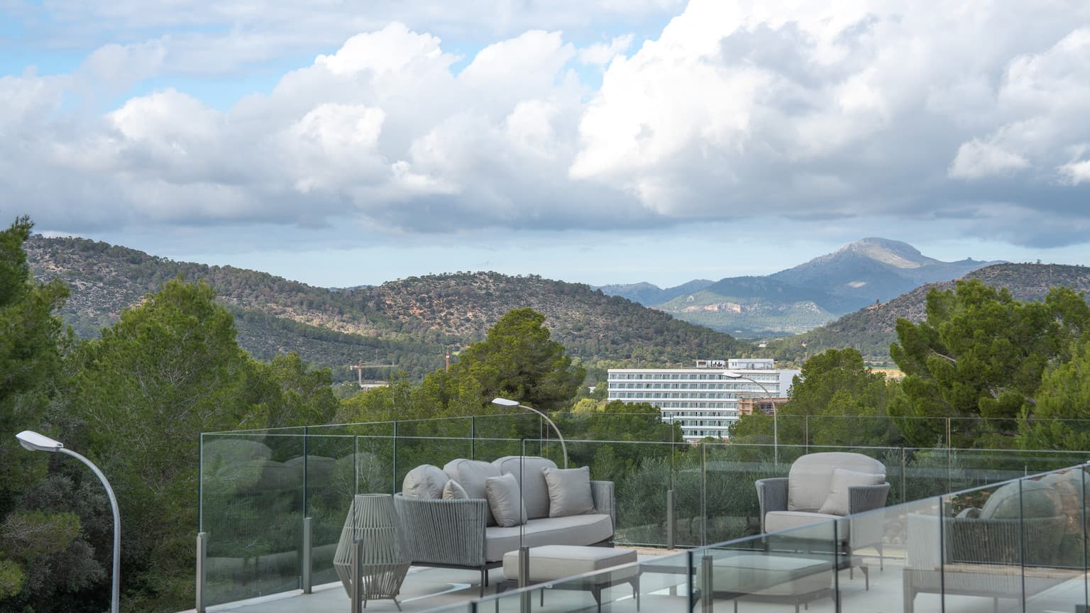 Sophisticated Luxury Villa with Mountain View in Cala Vinyes - Gallery image 43