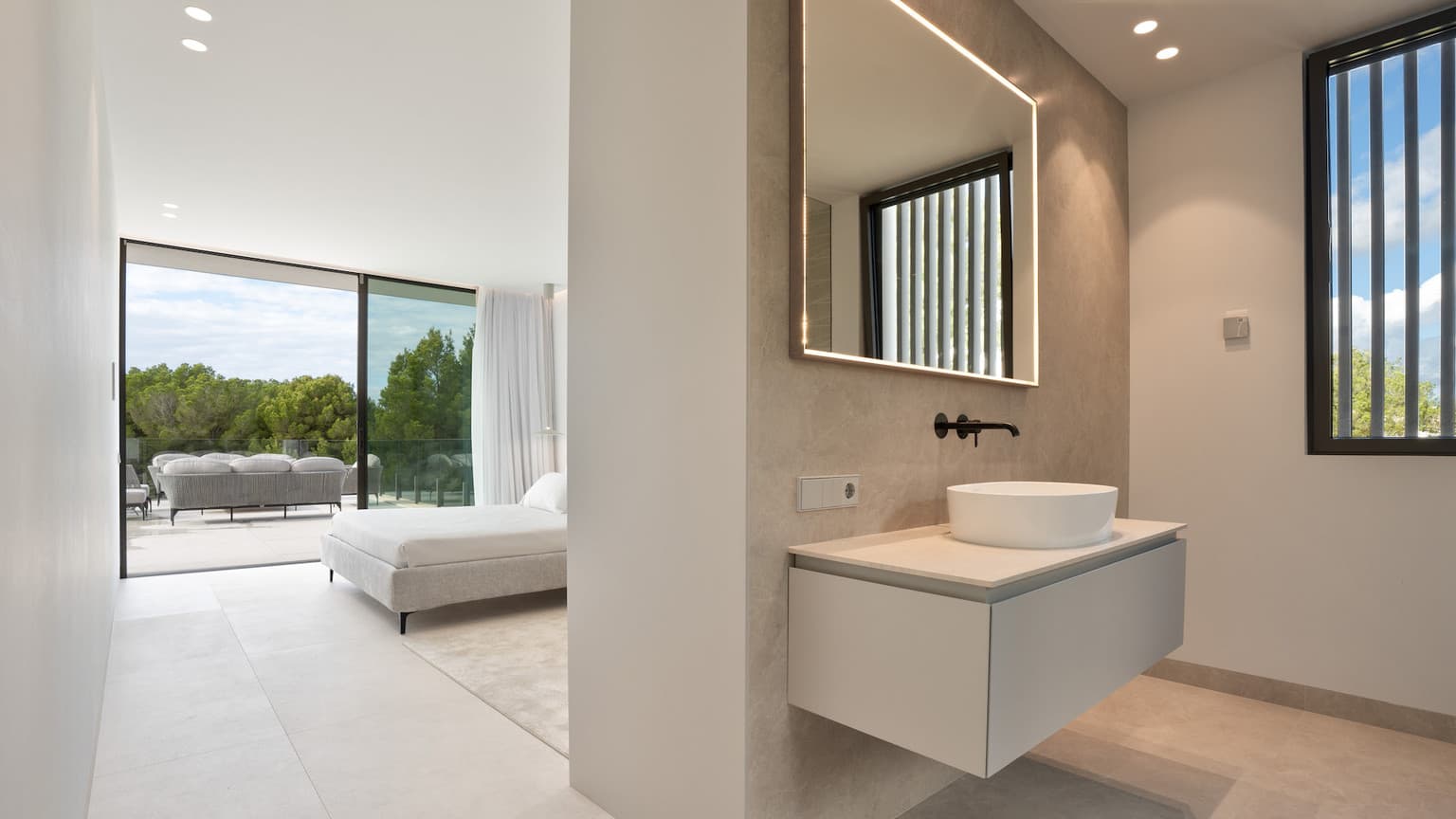 Sophisticated Luxury Villa with Mountain View in Cala Vinyes - Gallery image 29