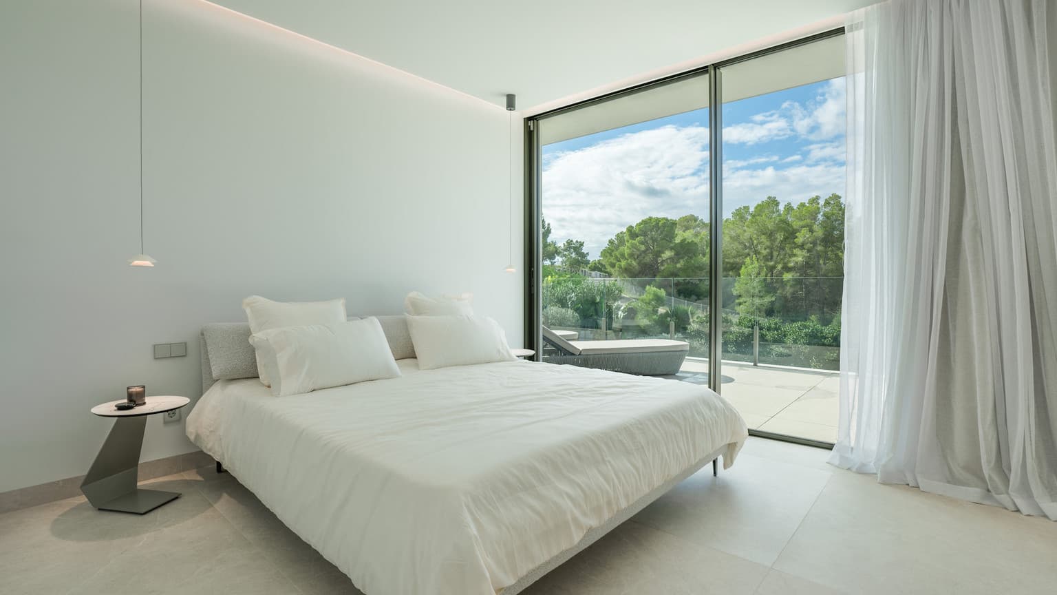 Sophisticated Luxury Villa with Mountain View in Cala Vinyes - Gallery image 17