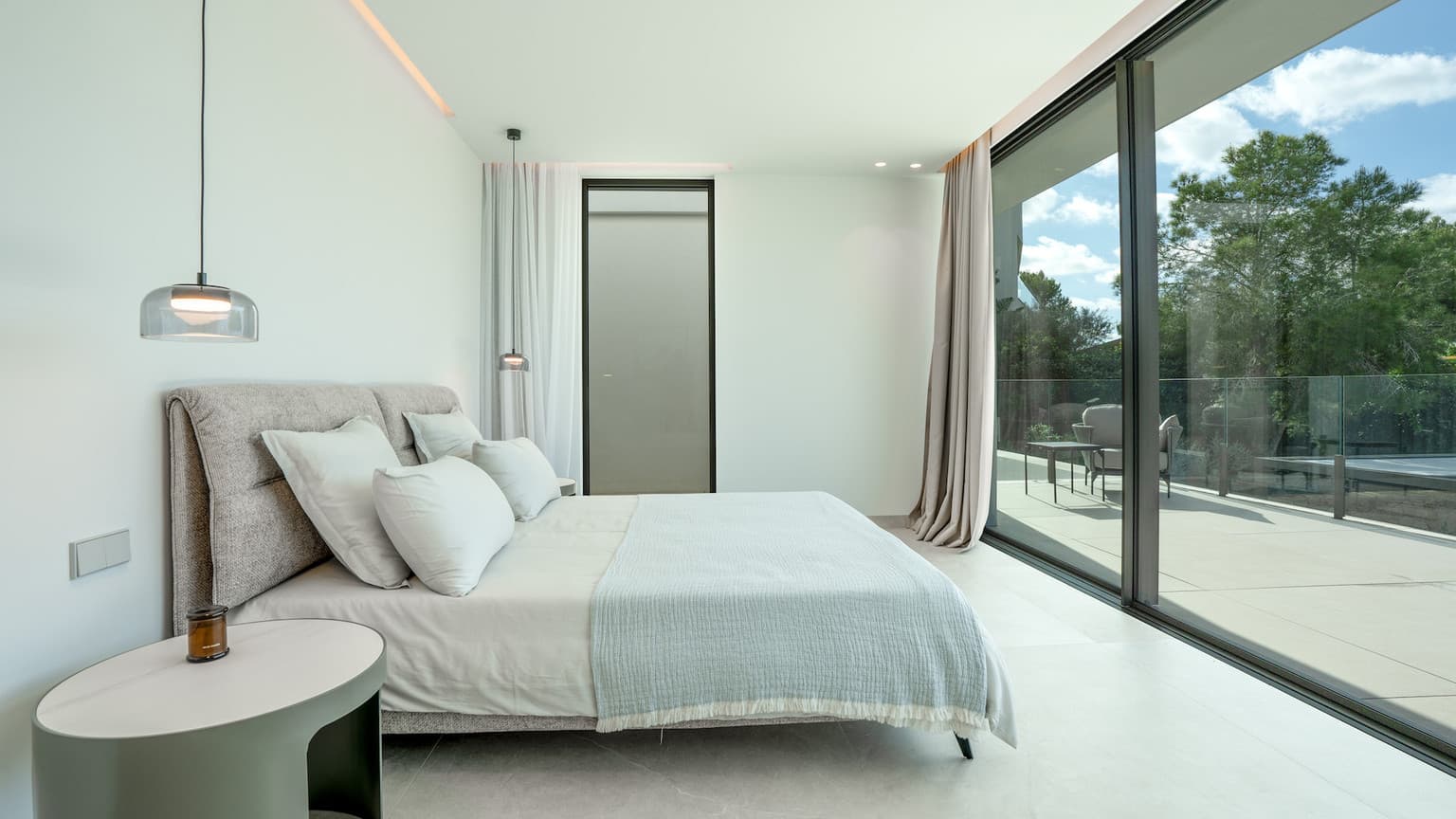 Sophisticated Luxury Villa with Mountain View in Cala Vinyes - Gallery image 30