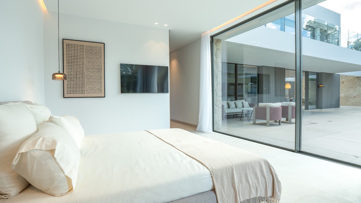 Sophisticated Luxury Villa with Mountain View in Cala Vinyes - Gallery image 15