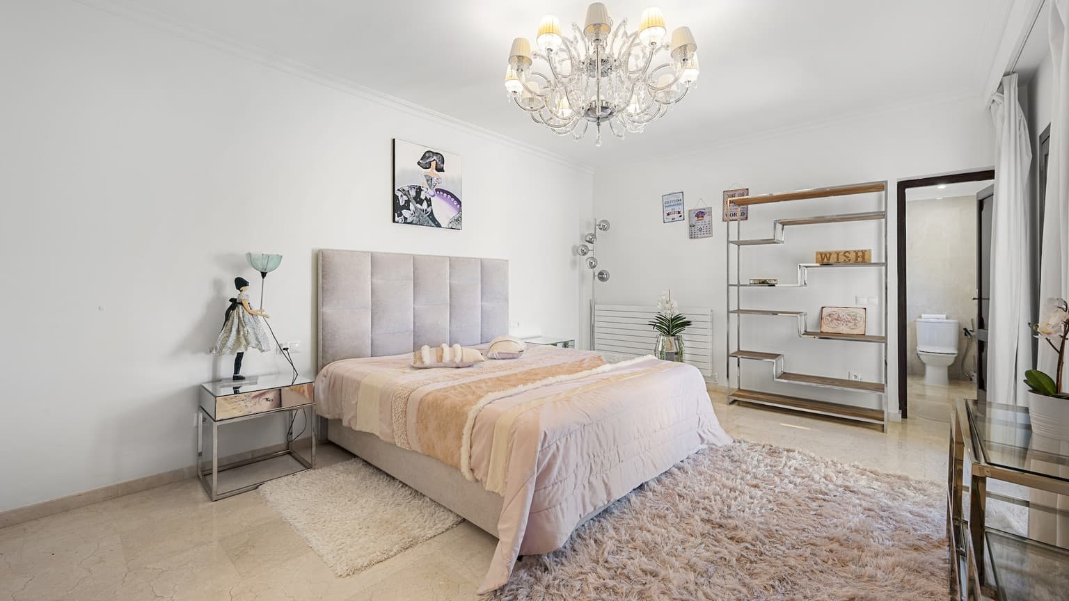 Spacious Seven Bedroom Villa With Sea View - Gallery image 26