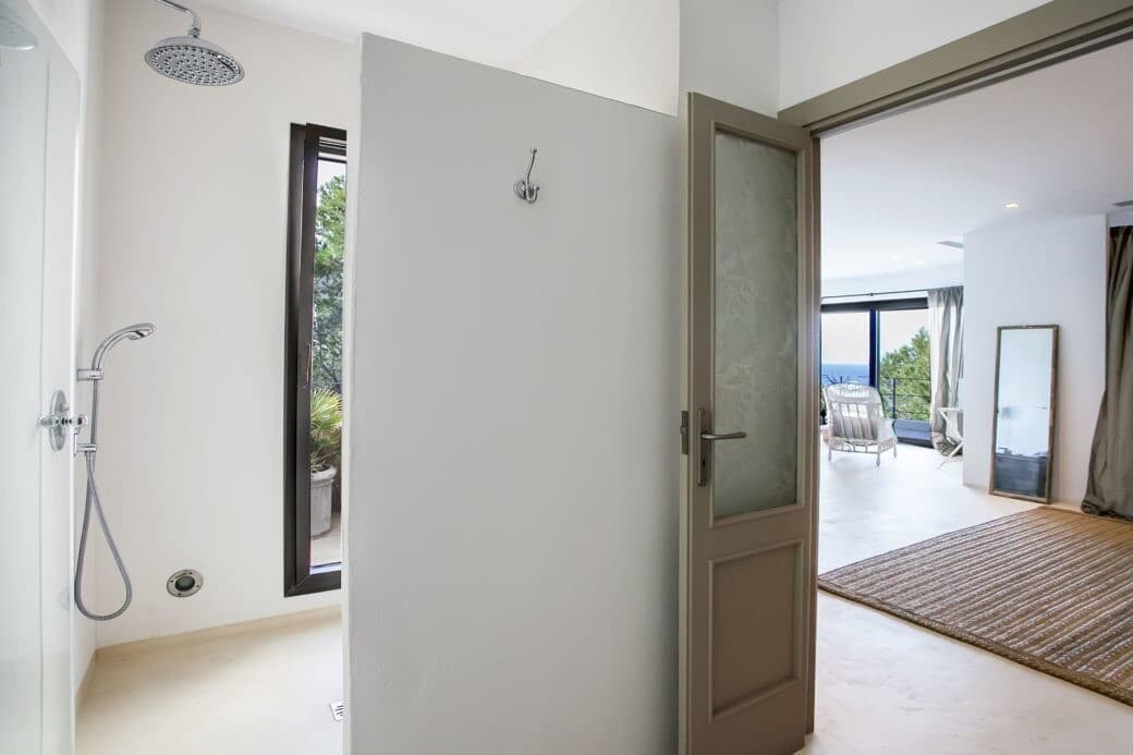 Spacious  Frontline Villa in Port d'Andratx - Gallery image 15