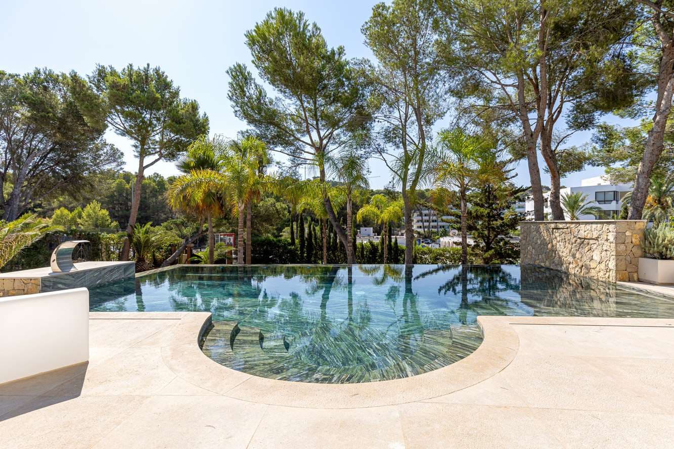 Elegant Family Home in Southwest - Gallery image 3