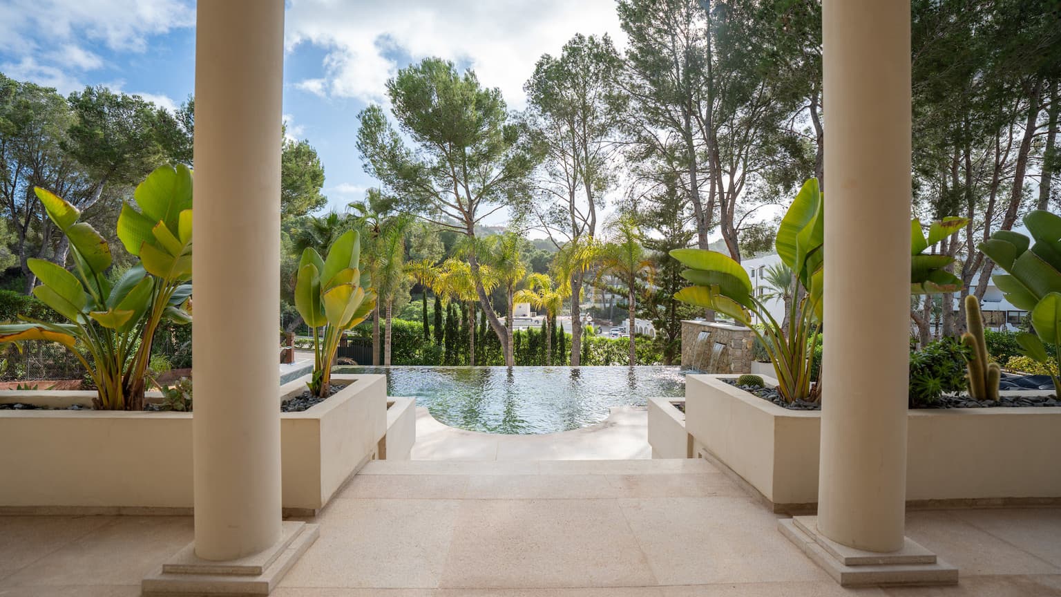 Elegant Family Home in Southwest - Gallery image 28