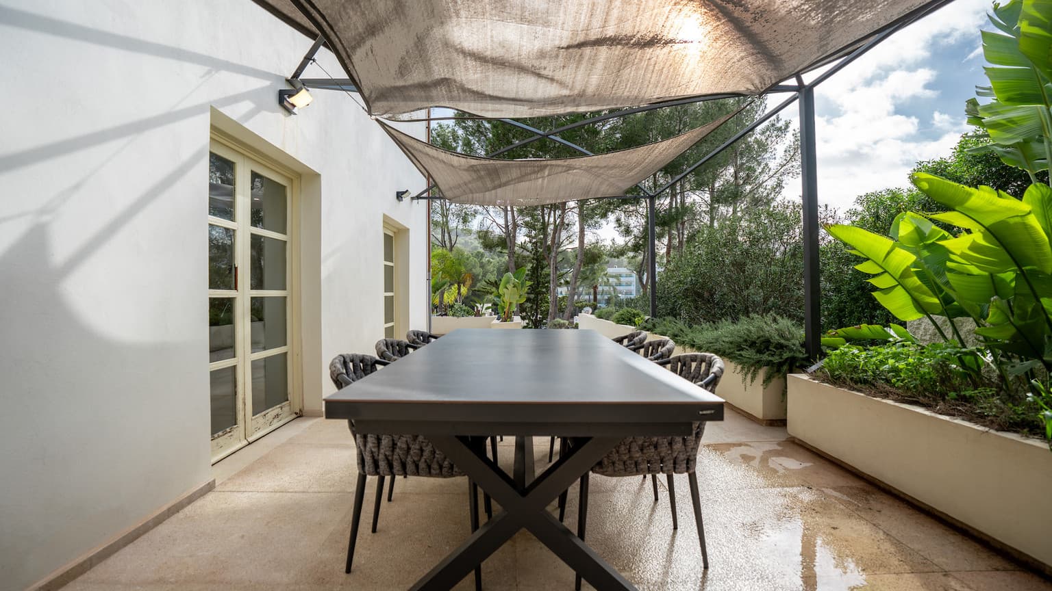 Elegant Family Home in Southwest - Gallery image 26