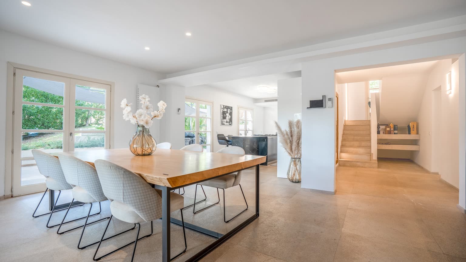 Elegant Family Home in Southwest - Gallery image 7