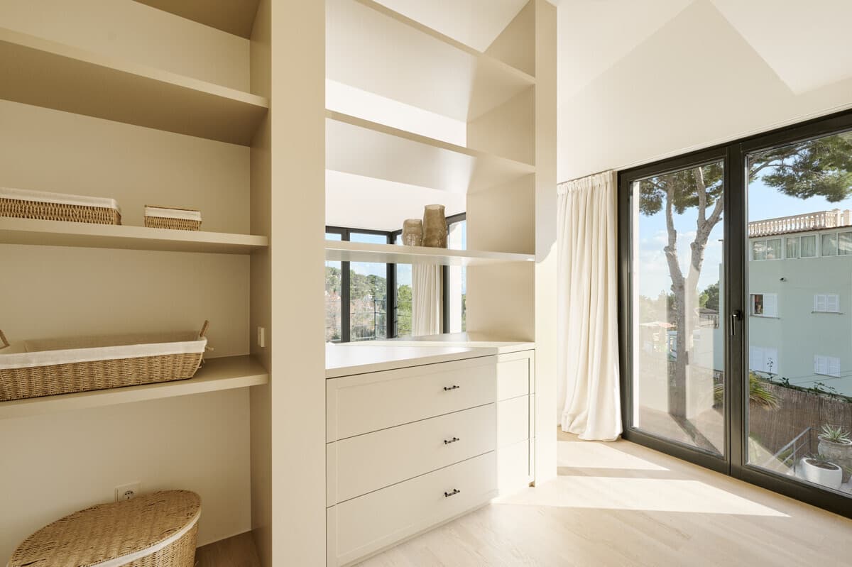 Spacious Furnished Villa with Sea View in Costa - Gallery image 11