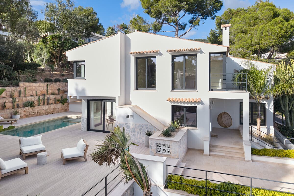 Spacious Furnished Villa with Sea View in Costa - Gallery image 1