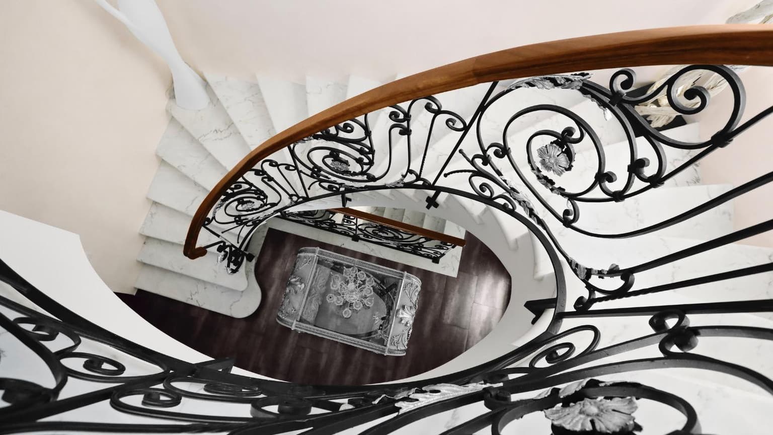 Detached Villa with Sea Views in Marratxí – Only 15 Minutes to Palma de Mallorca - Gallery image 8