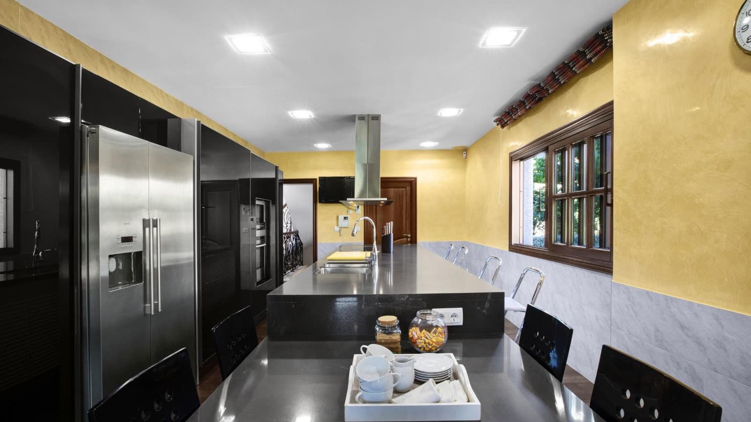 Detached Villa with Sea Views in Marratxí – Only 15 Minutes to Palma de Mallorca - Gallery image 7