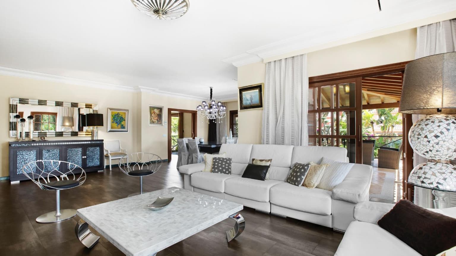 Detached Villa with Sea Views in Marratxí – Only 15 Minutes to Palma de Mallorca - Gallery image 3