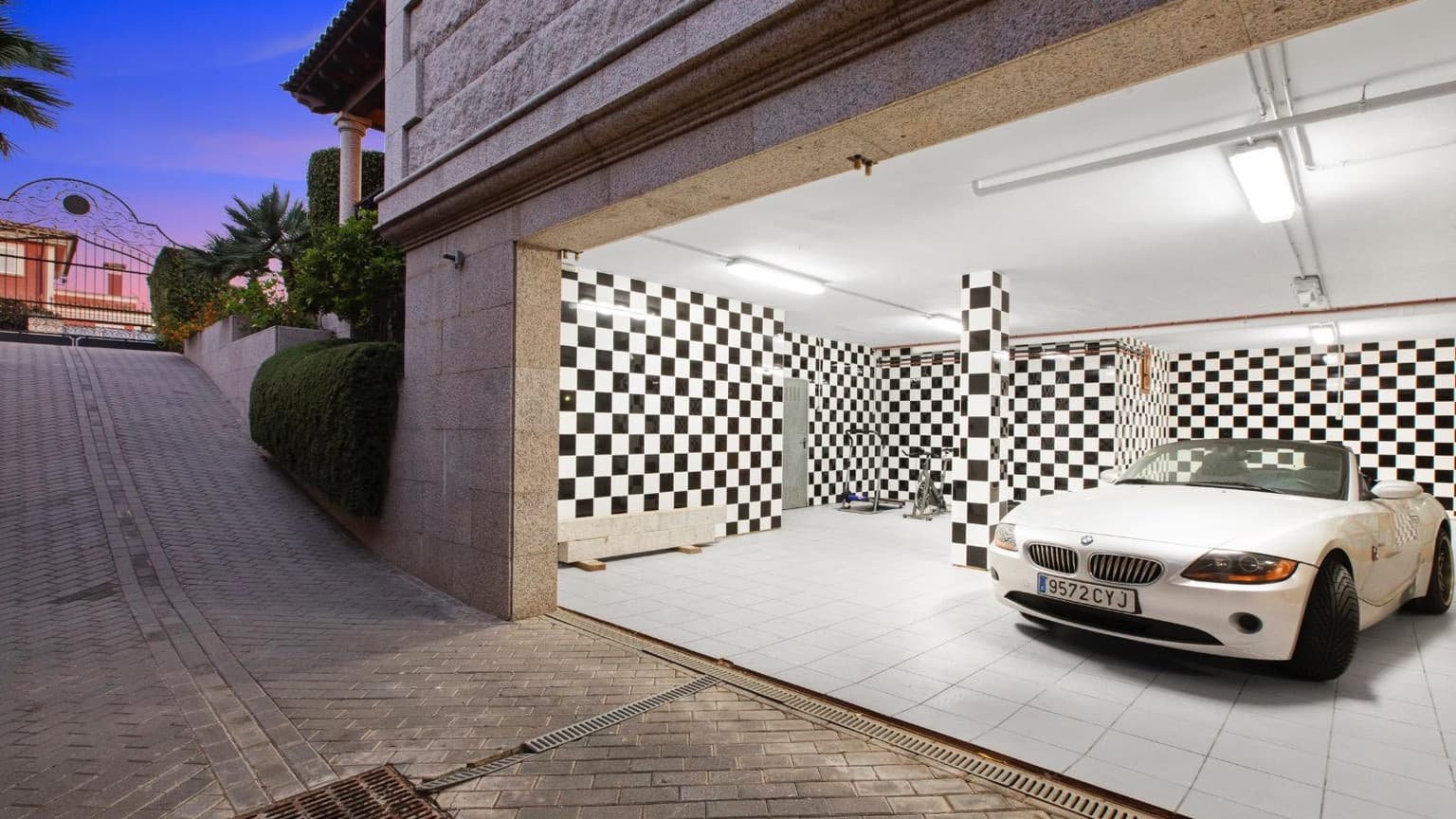 Detached Villa with Sea Views in Marratxí – Only 15 Minutes to Palma de Mallorca - Gallery image 19