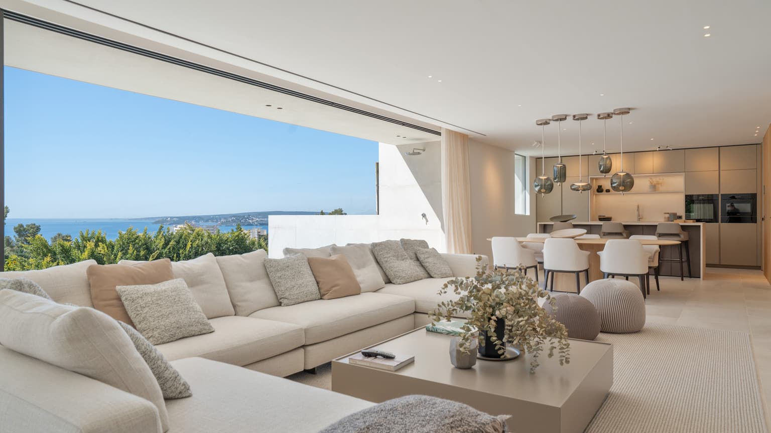 Exclusive Luxury Villa in Mallorca with 2 Pools – Architectural Elegance Meets Modern Living - Gallery image 5