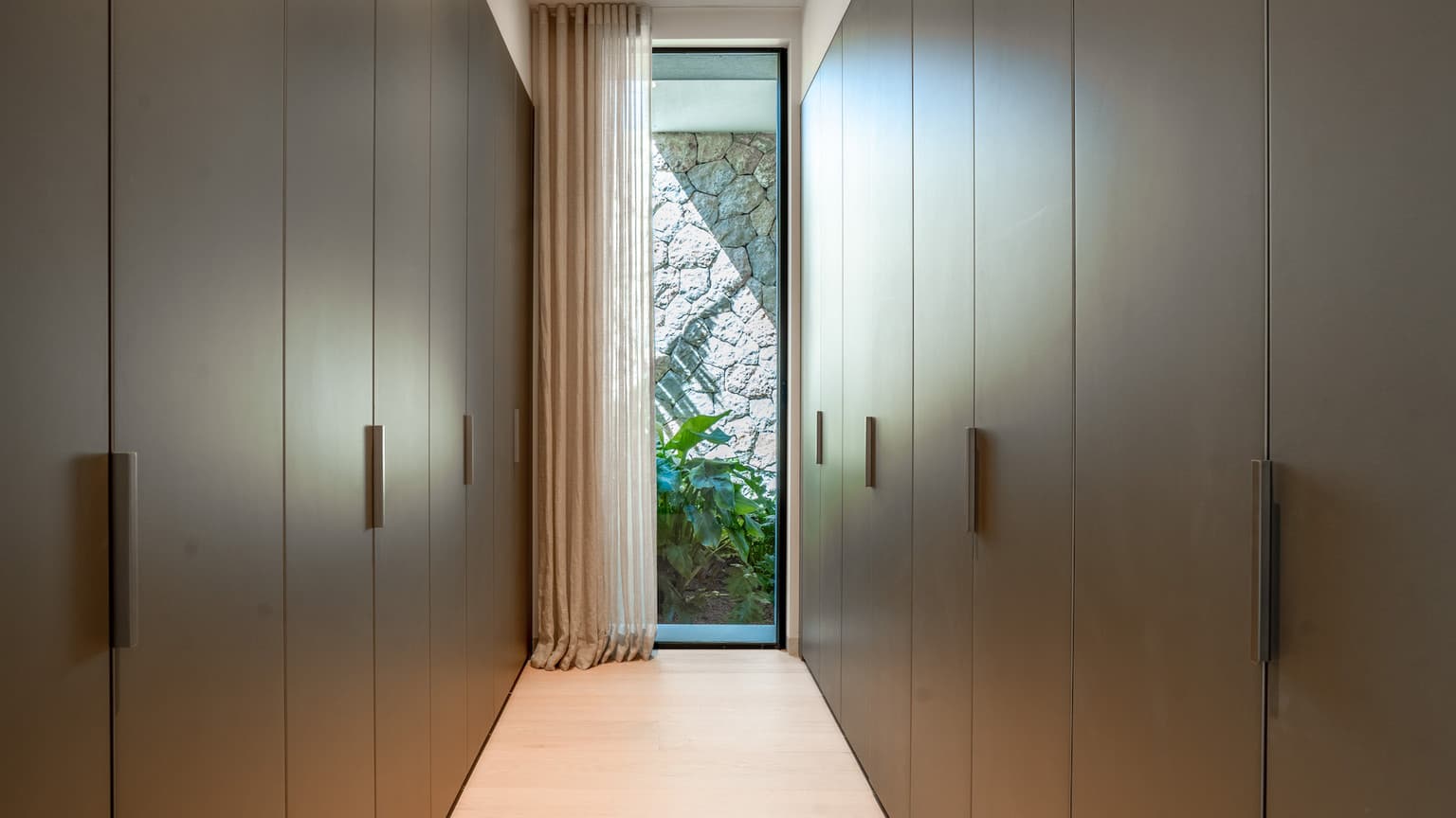 Exclusive Luxury Villa in Mallorca with 2 Pools – Architectural Elegance Meets Modern Living - Gallery image 35