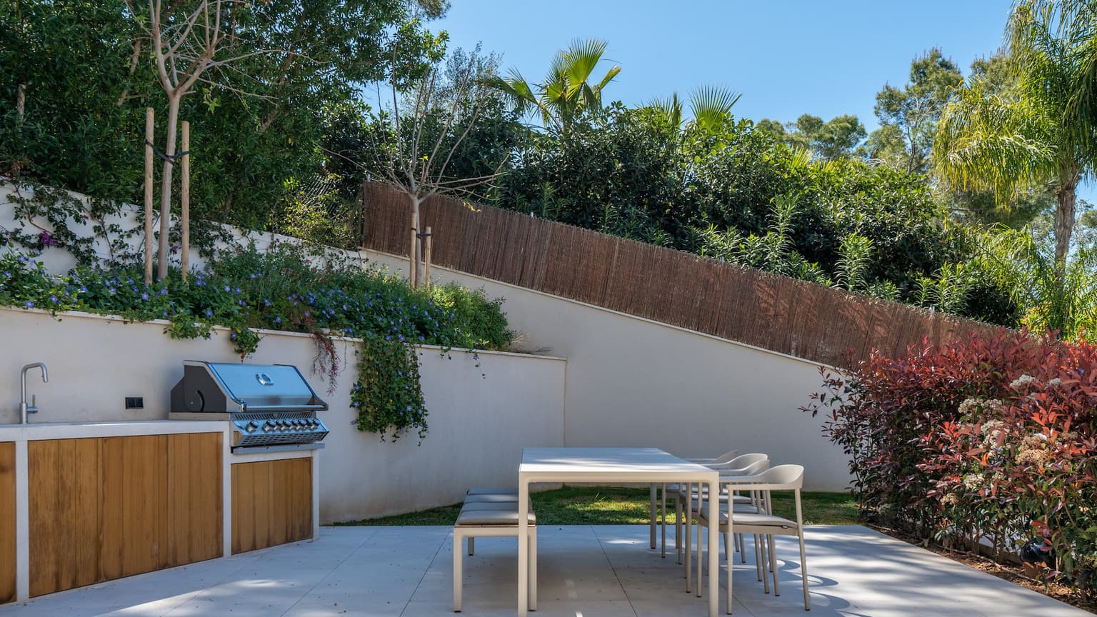 Exclusive Luxury Villa in Mallorca with 2 Pools – Architectural Elegance Meets Modern Living - Gallery image 18