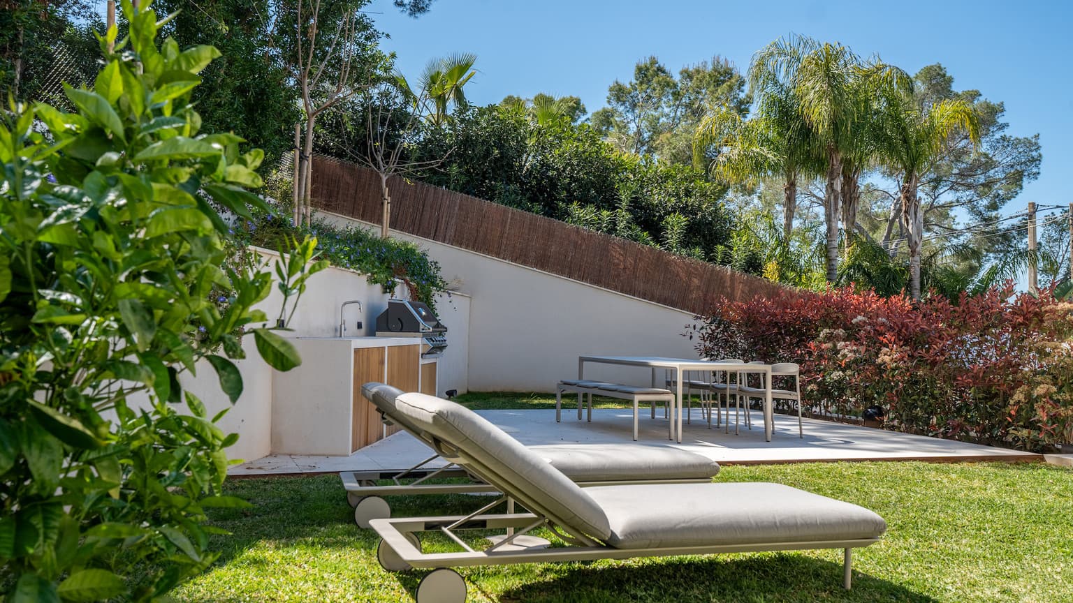 Exclusive Luxury Villa in Mallorca with 2 Pools – Architectural Elegance Meets Modern Living - Gallery image 19