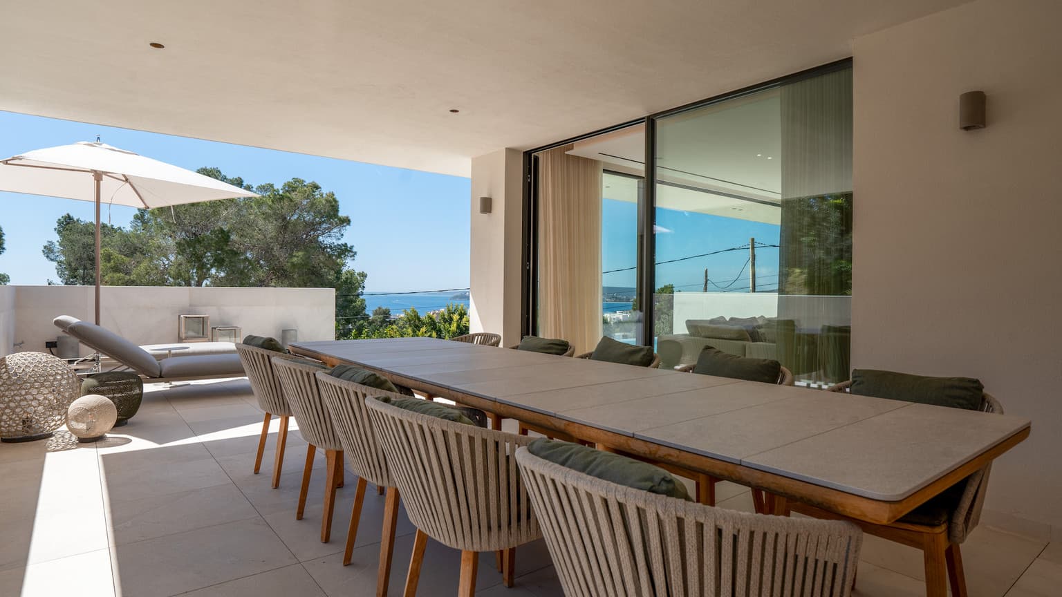 Exclusive Luxury Villa in Mallorca with 2 Pools – Architectural Elegance Meets Modern Living - Gallery image 17