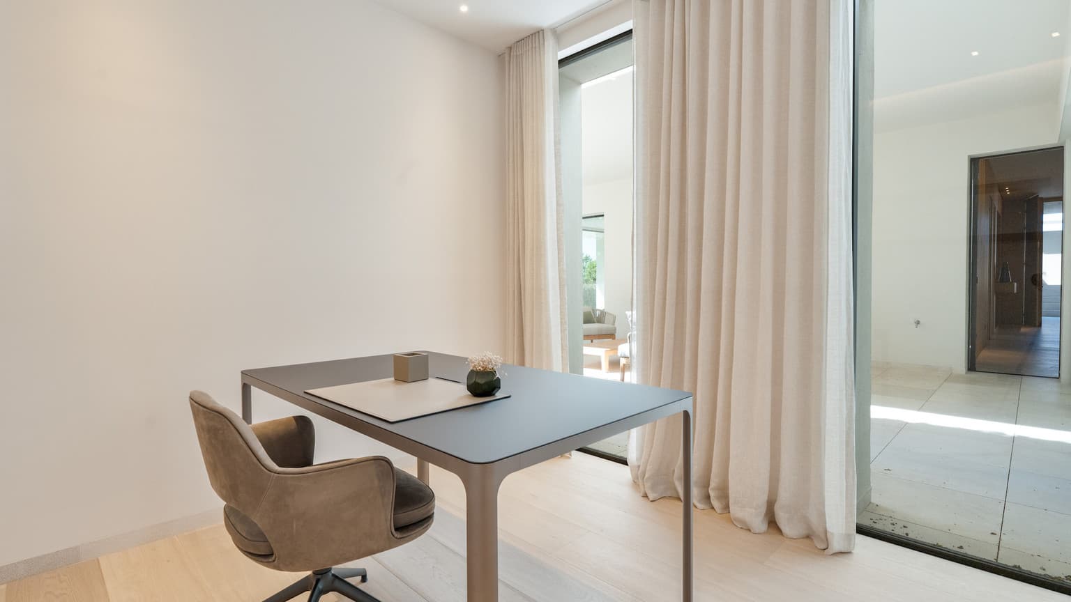 Exclusive Luxury Villa in Mallorca with 2 Pools – Architectural Elegance Meets Modern Living - Gallery image 34