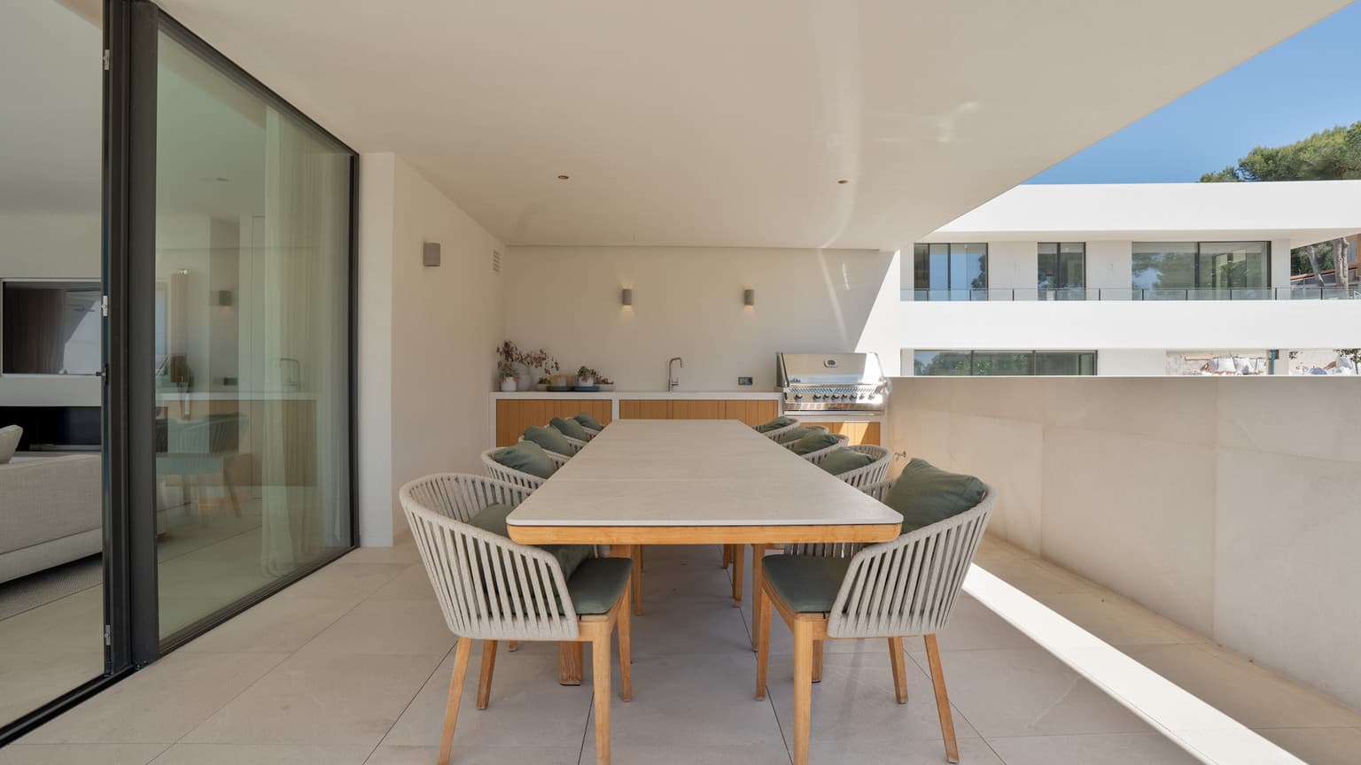 Exclusive Luxury Villa in Mallorca with 2 Pools – Architectural Elegance Meets Modern Living - Gallery image 23