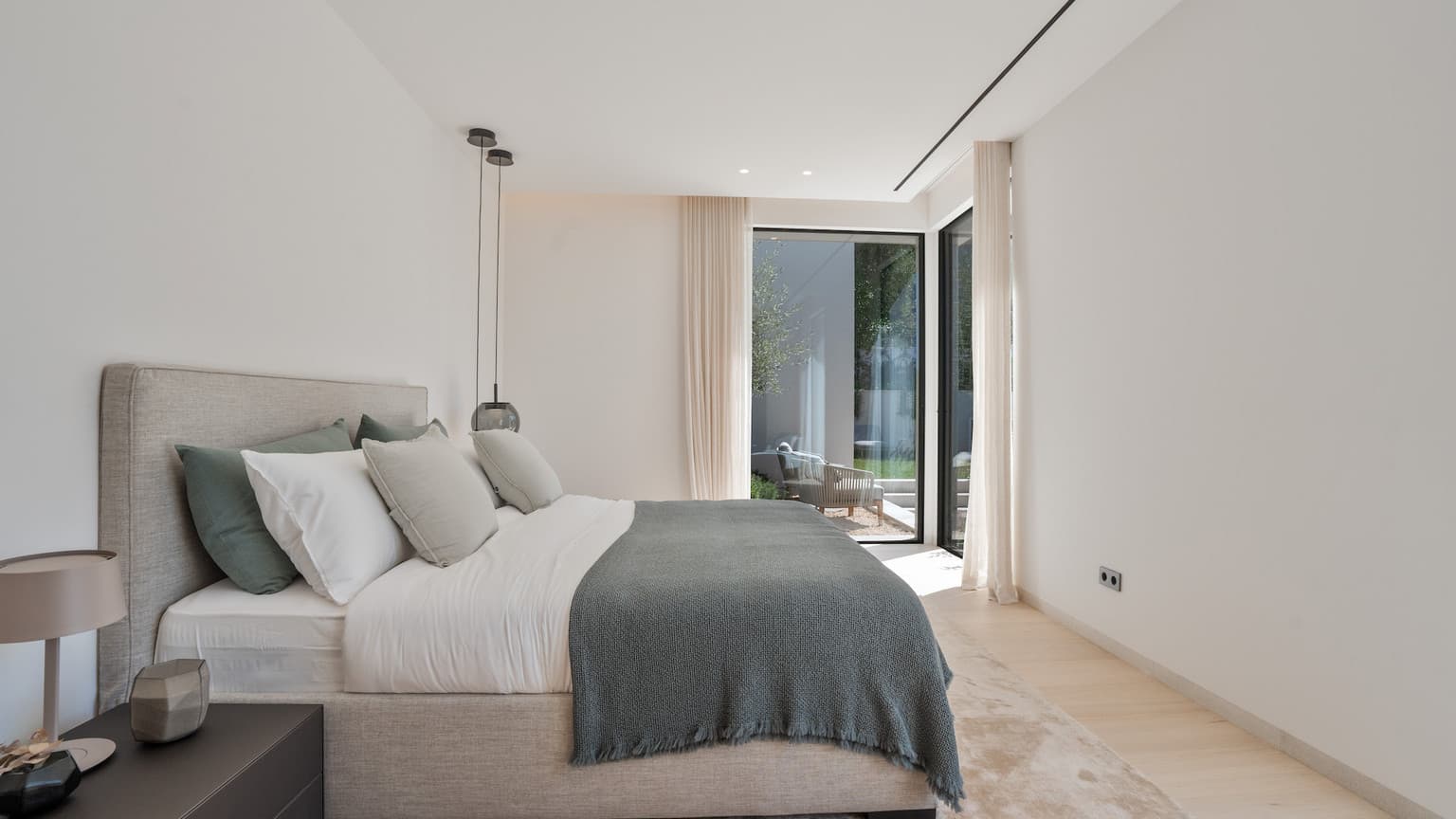 Exclusive Luxury Villa in Mallorca with 2 Pools – Architectural Elegance Meets Modern Living - Gallery image 12