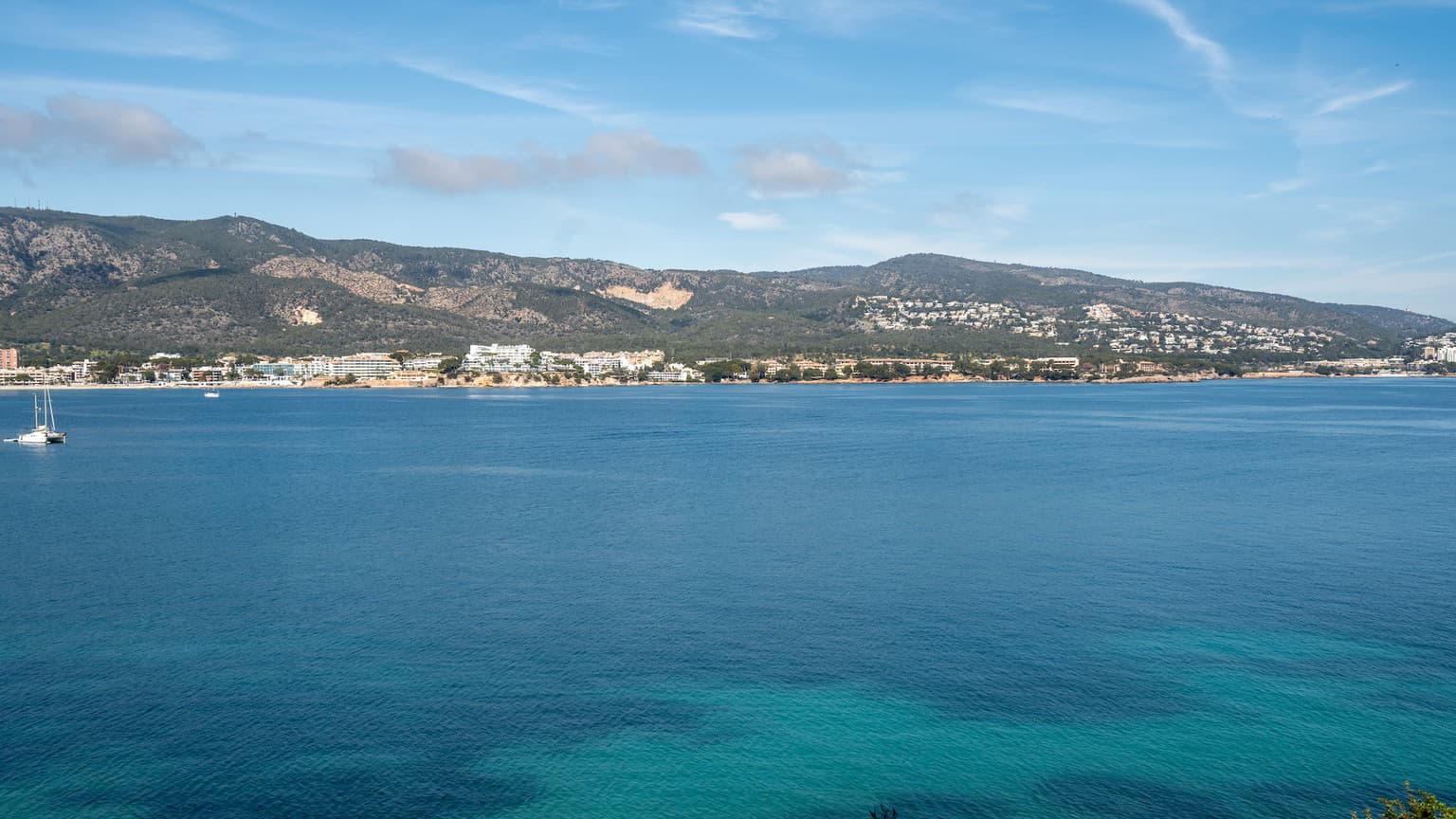 first sea line direct acces apartment for rent - Gallery image 15