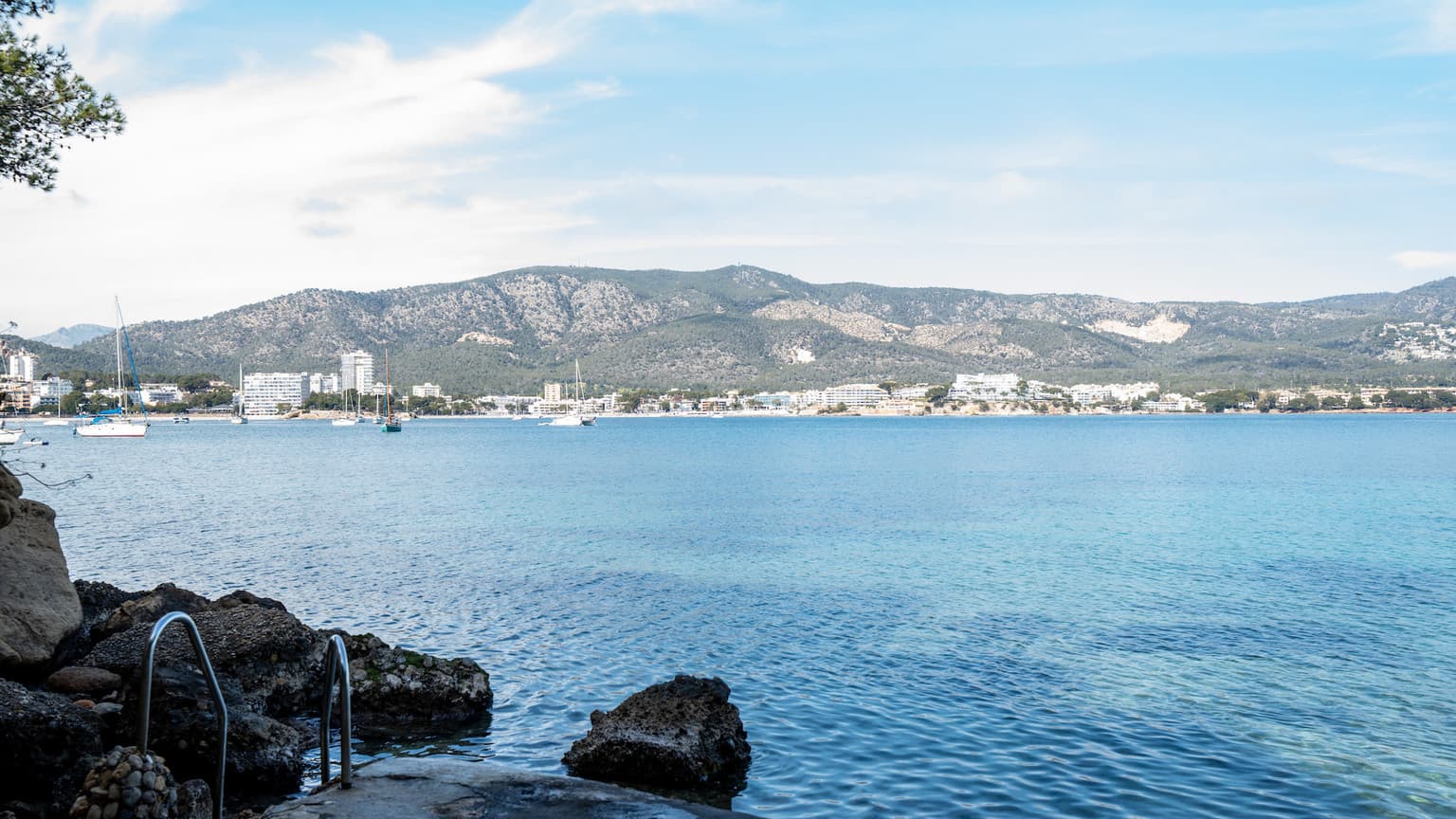 first sea line direct acces apartment for rent - Gallery image 14