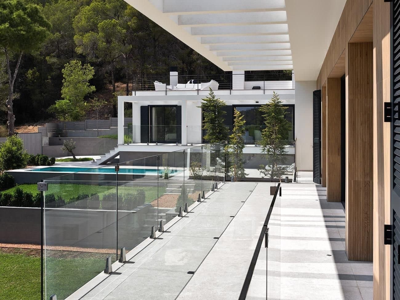 Spacious Villa for Rent with Sea Views in Camp de Mar - Gallery image 14
