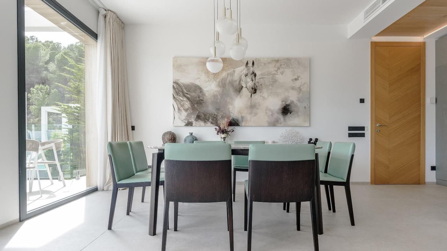 Spacious Villa for Rent with Sea Views in Camp de Mar - Gallery image 9