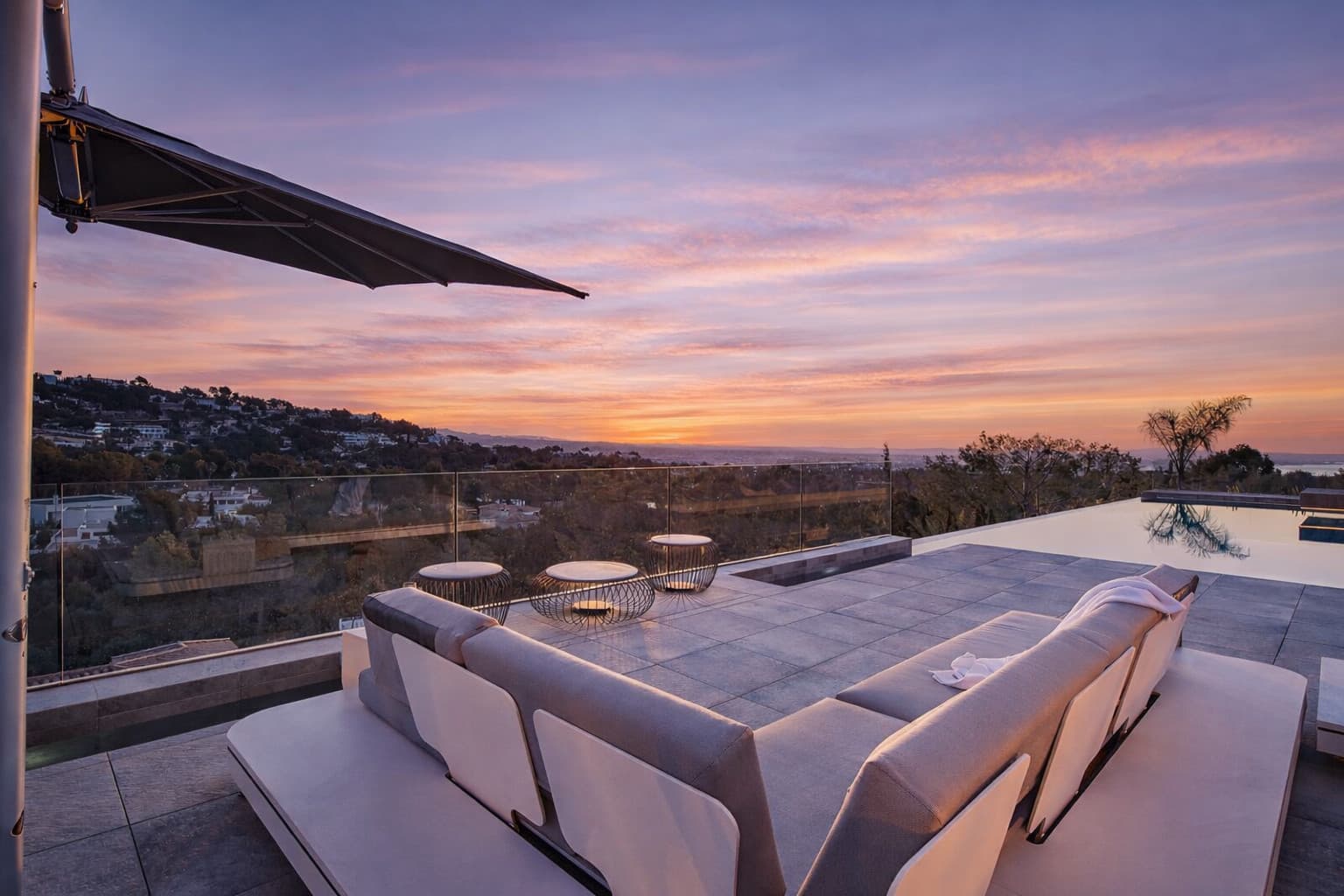 Exclsuive designer Villa Son Vida - Gallery image 2