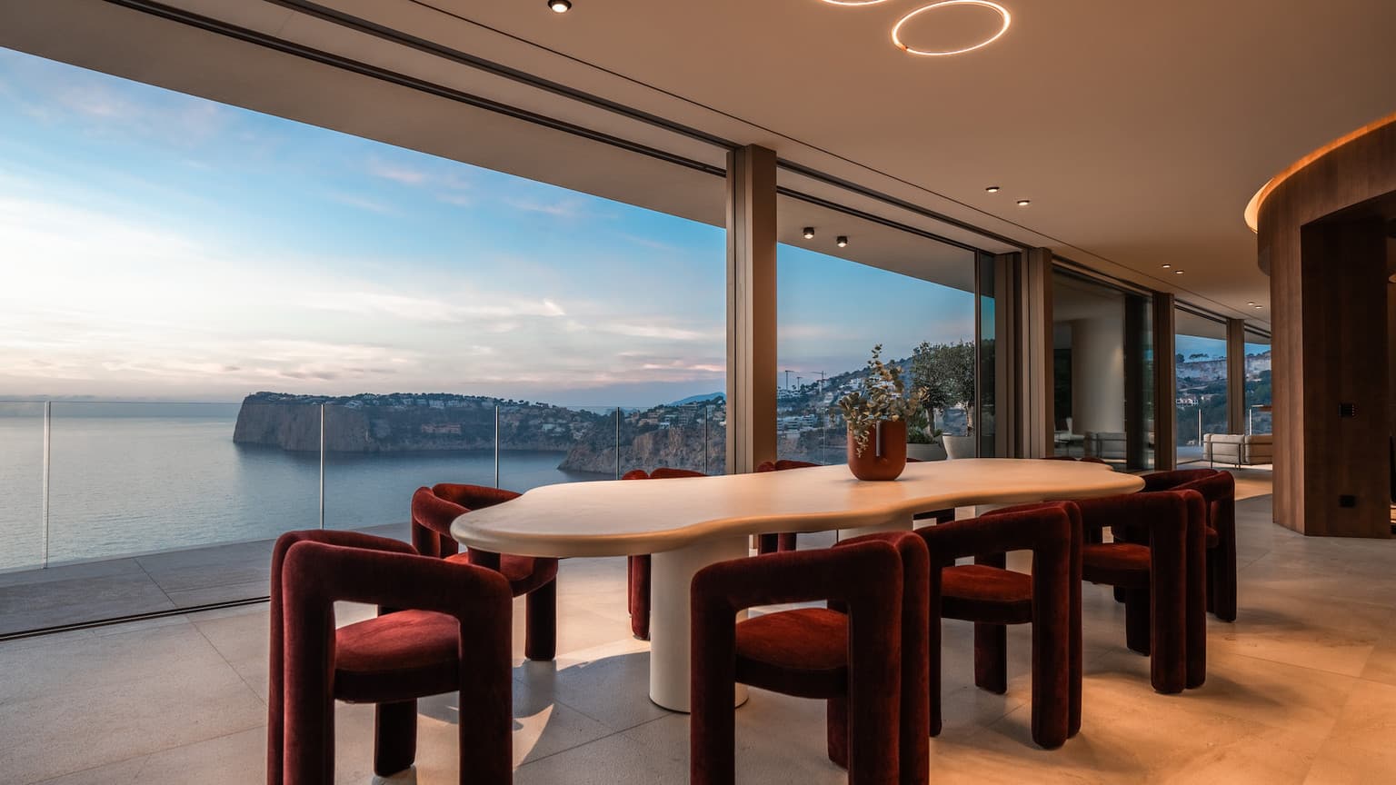 Iconic Sunset Villa with Panoramic Sea Views - Gallery image 3
