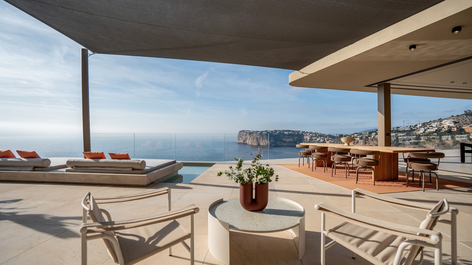 Iconic Sunset Villa with Panoramic Sea Views - Gallery image 4