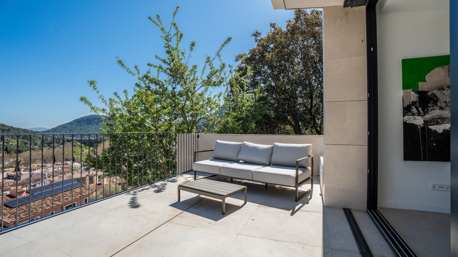 Beautiful modern countryside villa with panoramic views - Gallery image 21