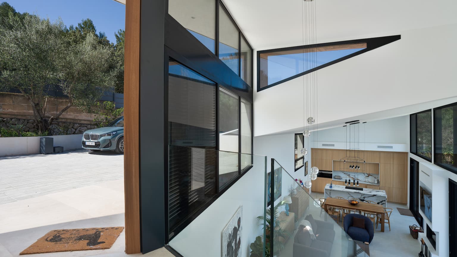 Beautiful modern countryside villa with panoramic views - Gallery image 8