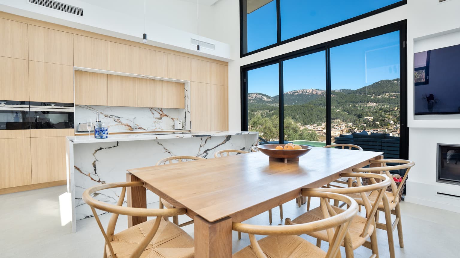 Beautiful modern countryside villa with panoramic views - Gallery image 7