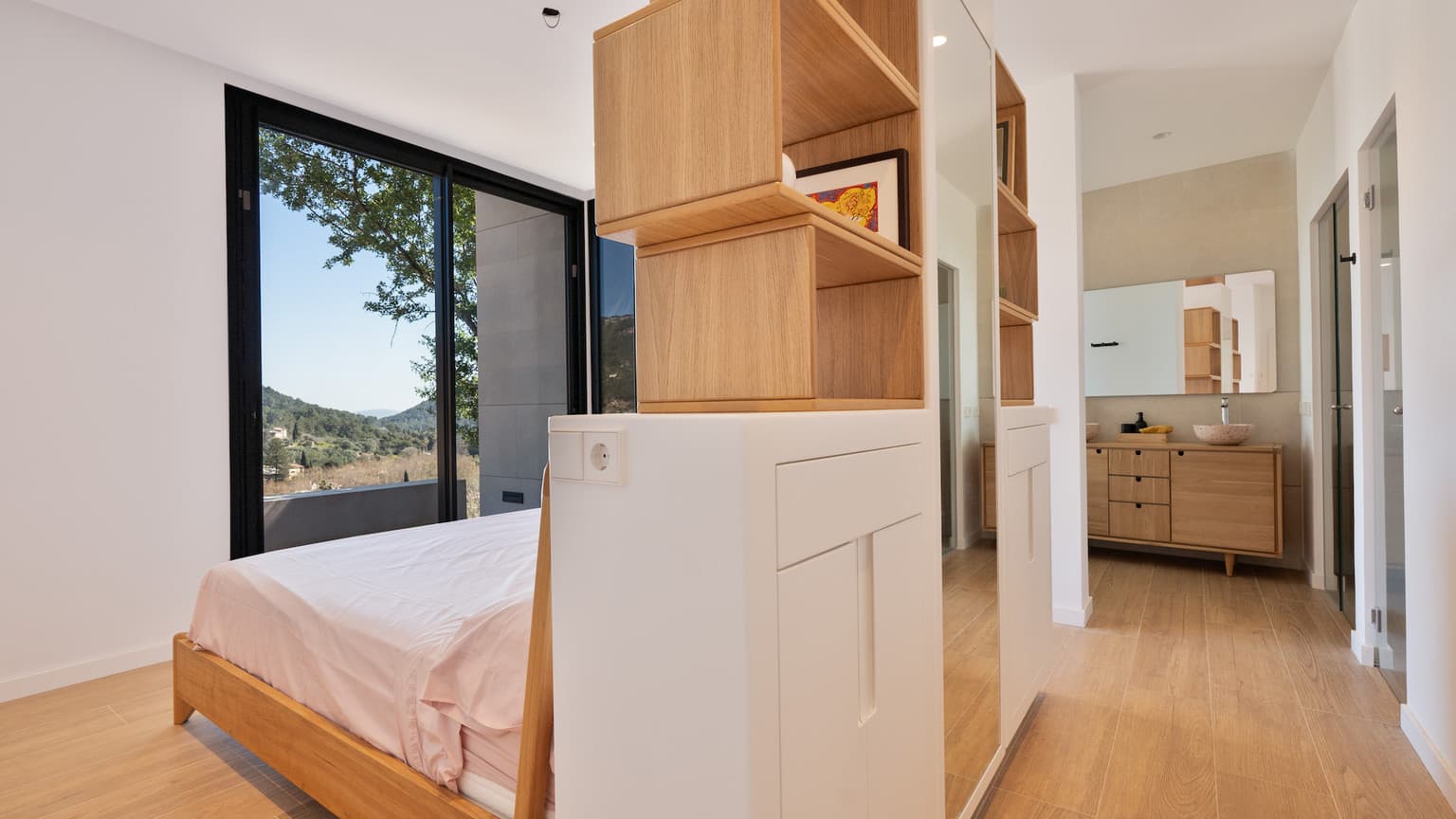 Beautiful modern countryside villa with panoramic views - Gallery image 11