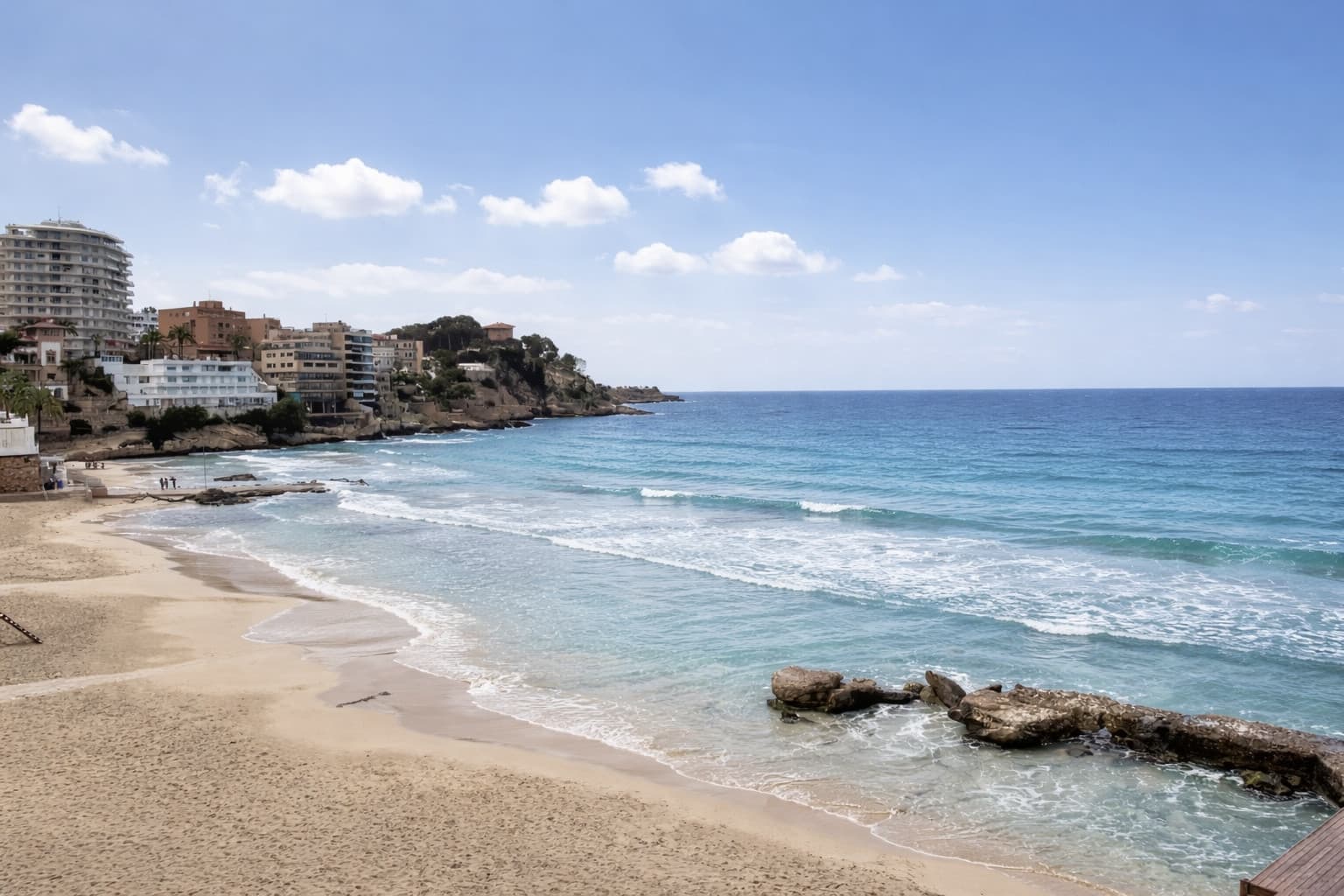 Exclusive frontline apartment with panoramic views over the bay of Cala Mayor - Gallery image 3