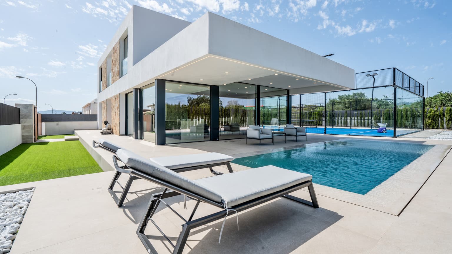 Villa Individuelle Magnifique avec Court de Padel Privé - Gallery image 1