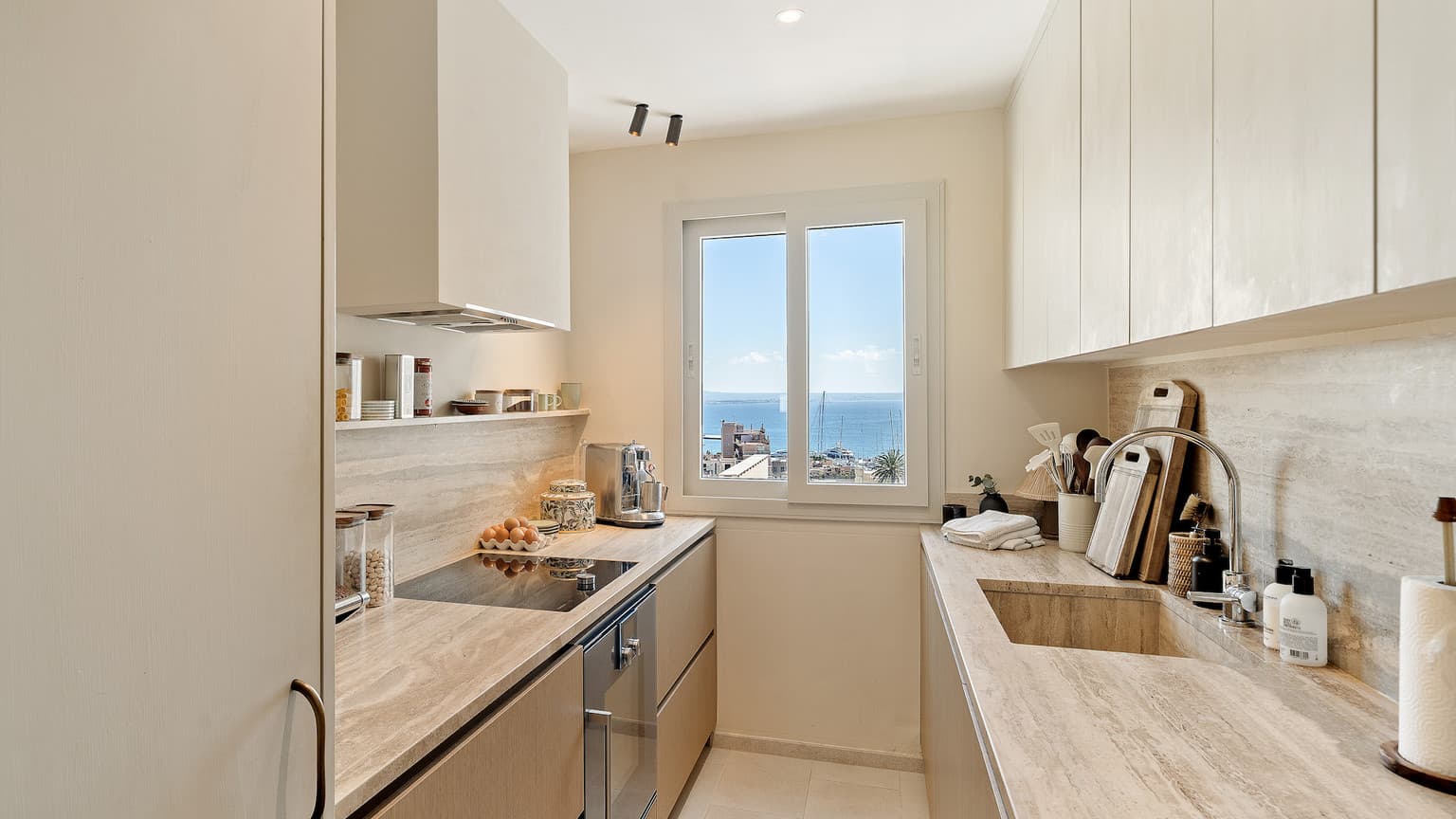 Luxurious Townhouse for monthly Summer Rental in Palma Centre with Seaview - Gallery image 7