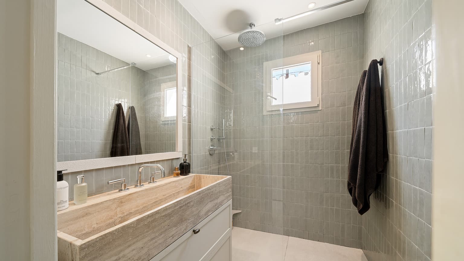 Luxurious Townhouse for monthly Summer Rental in Palma Centre with Seaview - Gallery image 14