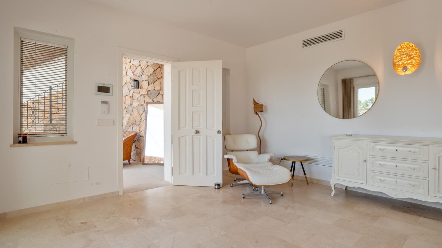 Contemporary Sea View Villa in Costa de Blanes - Gallery image 15