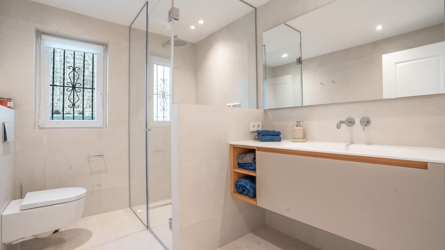 Contemporary Sea View Villa in Costa de Blanes - Gallery image 22