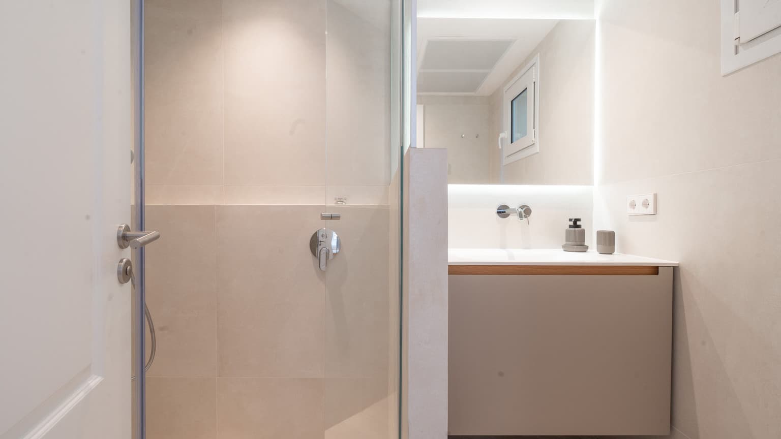 Contemporary Sea View Villa in Costa de Blanes - Gallery image 23