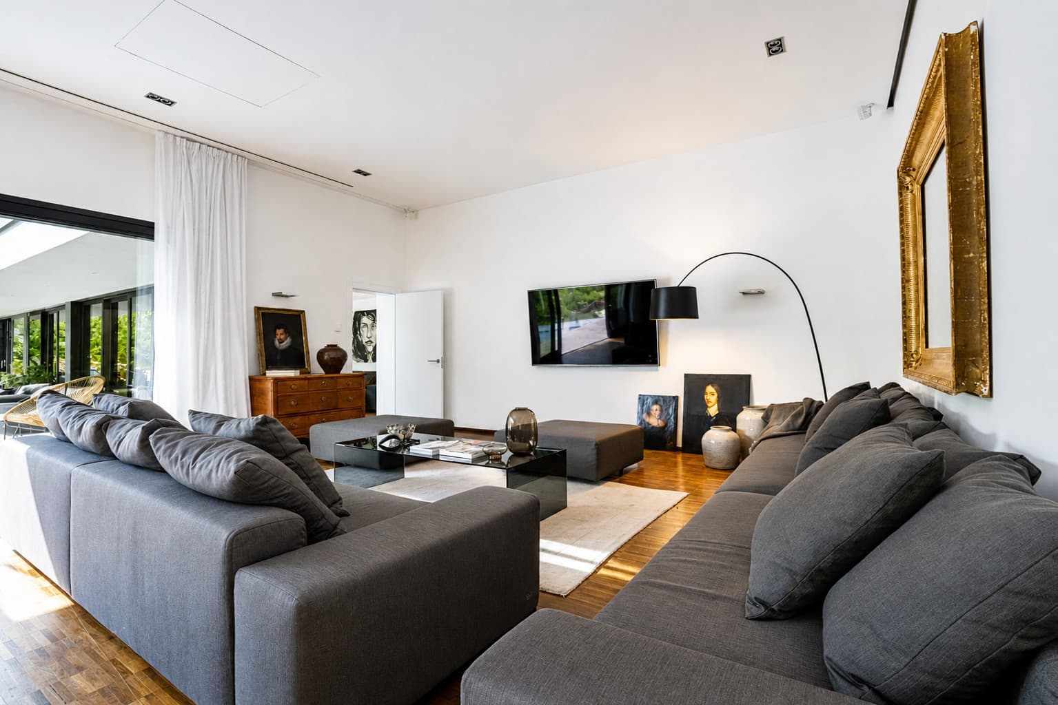 Timeless Villa  in Sonvida, Palma - Gallery image 5