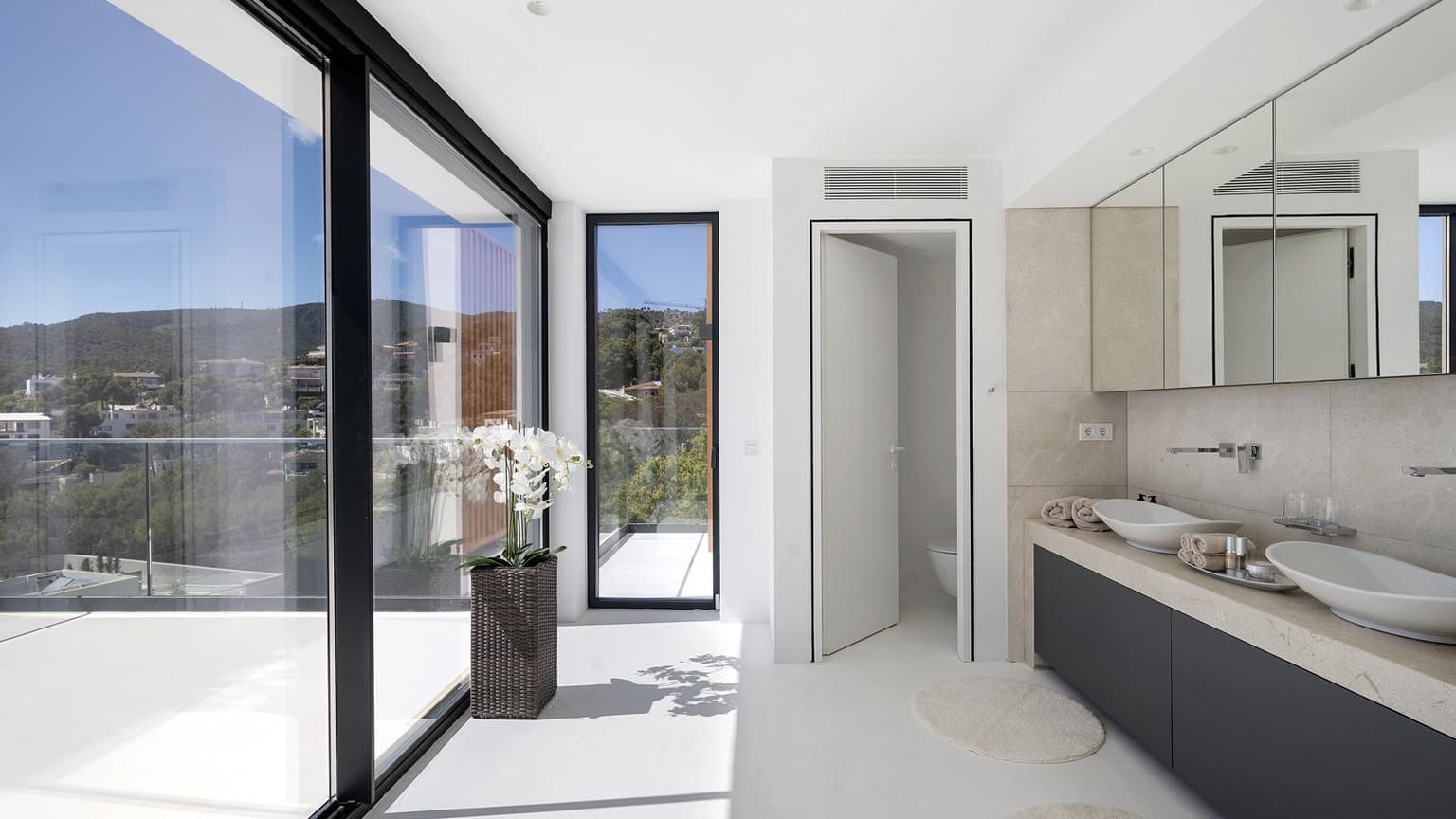 *Exclusive Listing* Sea view villa with home cinema and sauna in Costa den Blanes - Gallery image 10