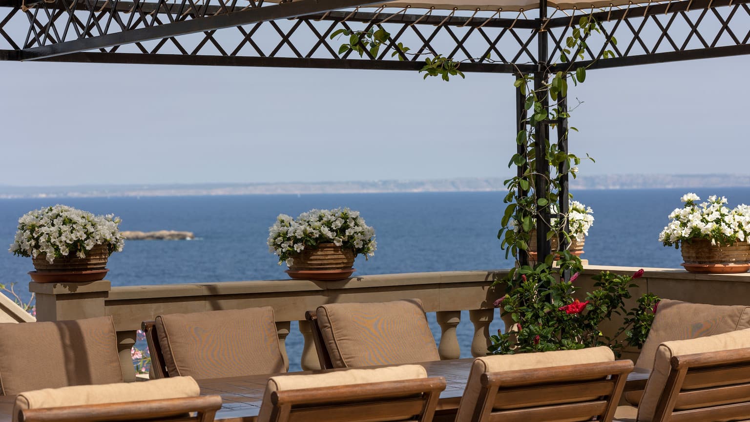 Ultra-Luxury Waterfront Villa with Private Sea Access in Palma Bay - Gallery image 28