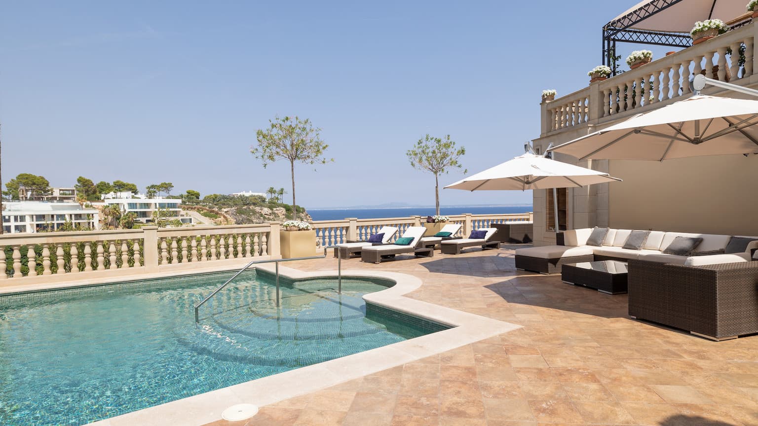 Ultra-Luxury Waterfront Villa with Private Sea Access in Palma Bay - Gallery image 32