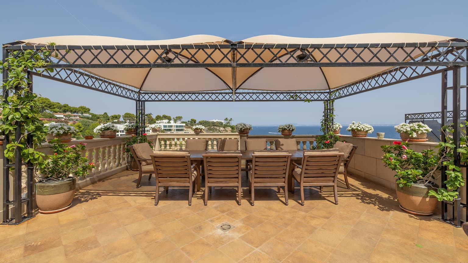 Ultra-Luxury Waterfront Villa with Private Sea Access in Palma Bay - Gallery image 45