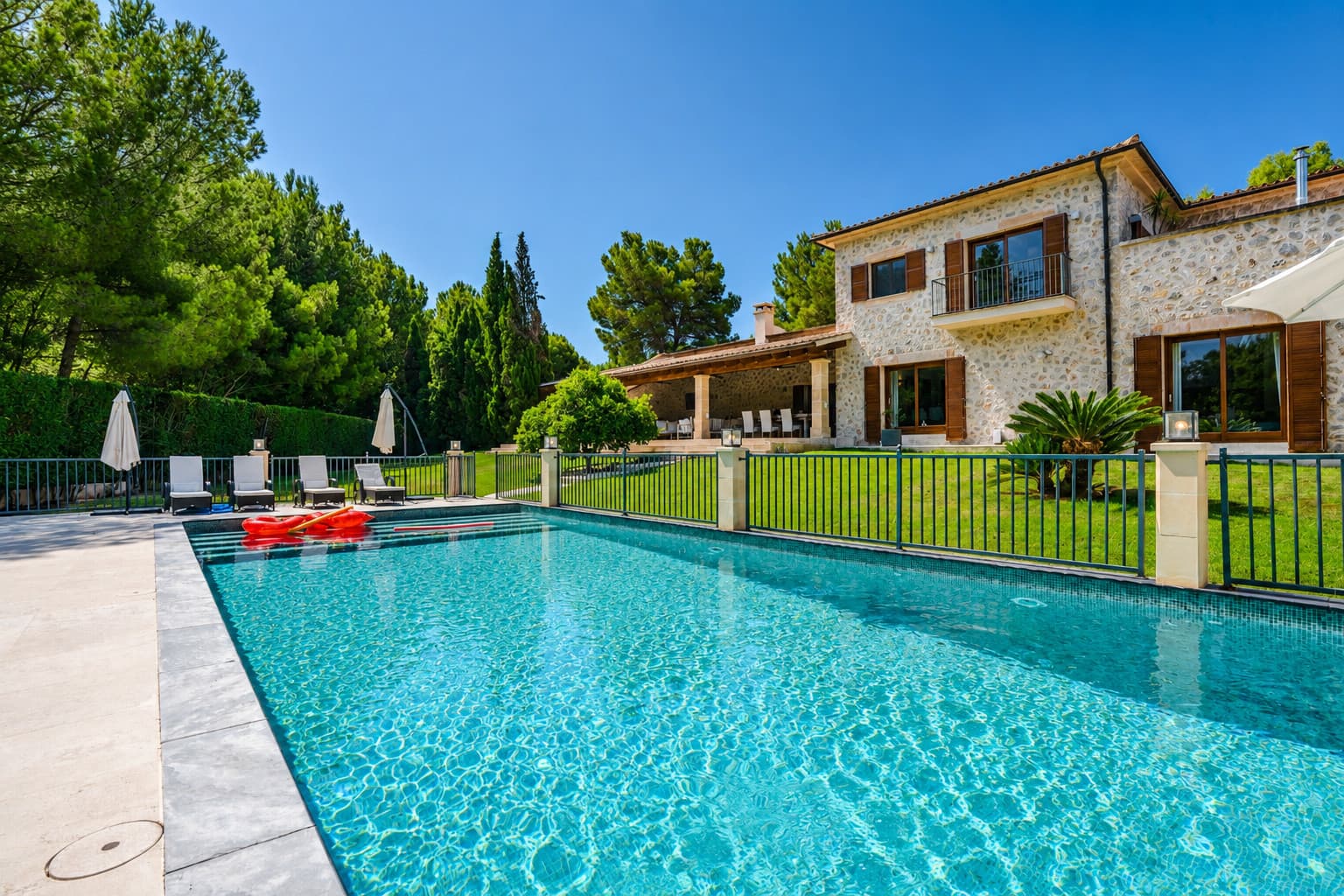 Finca-style Villa with Holiday Rental licens  in Santa Ponsa - Gallery image 2